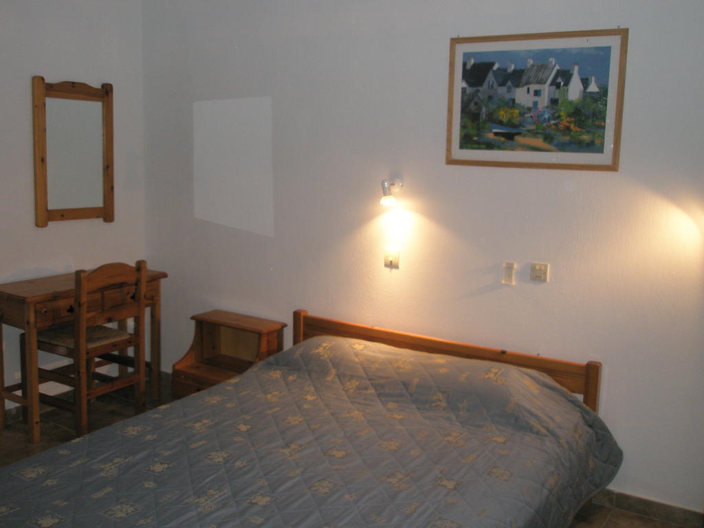 Guesthouse Christos Skopelos Town Exterior photo
