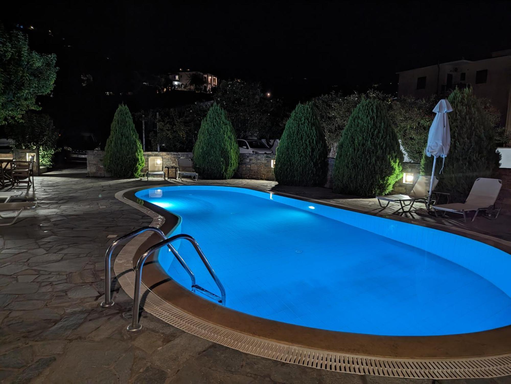 Guesthouse Christos Skopelos Town Exterior photo