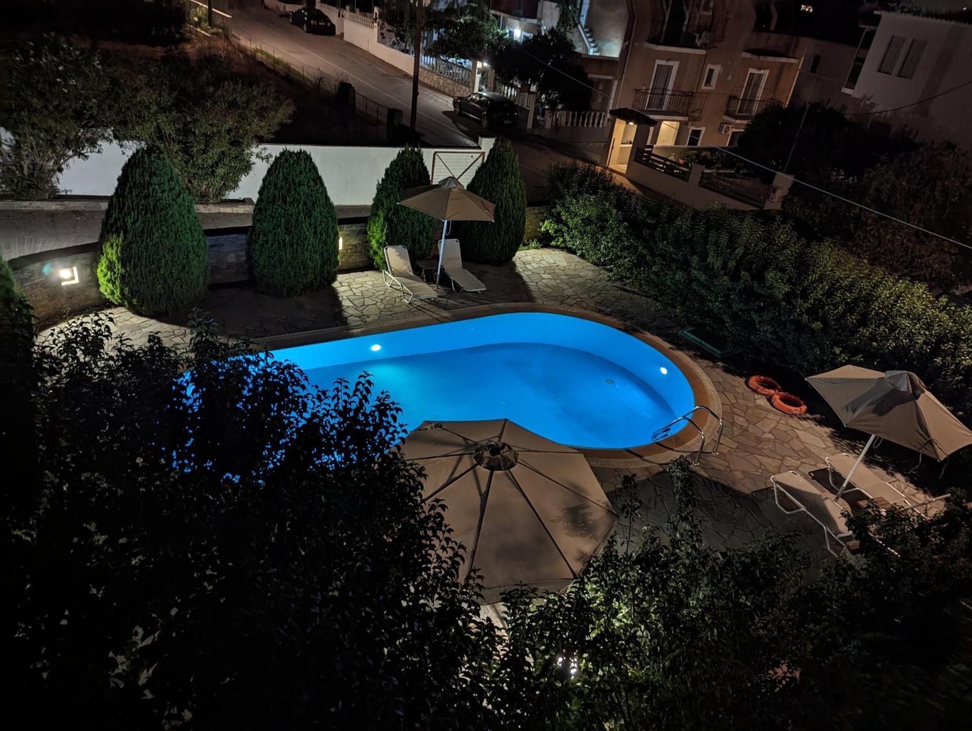 Guesthouse Christos Skopelos Town Exterior photo
